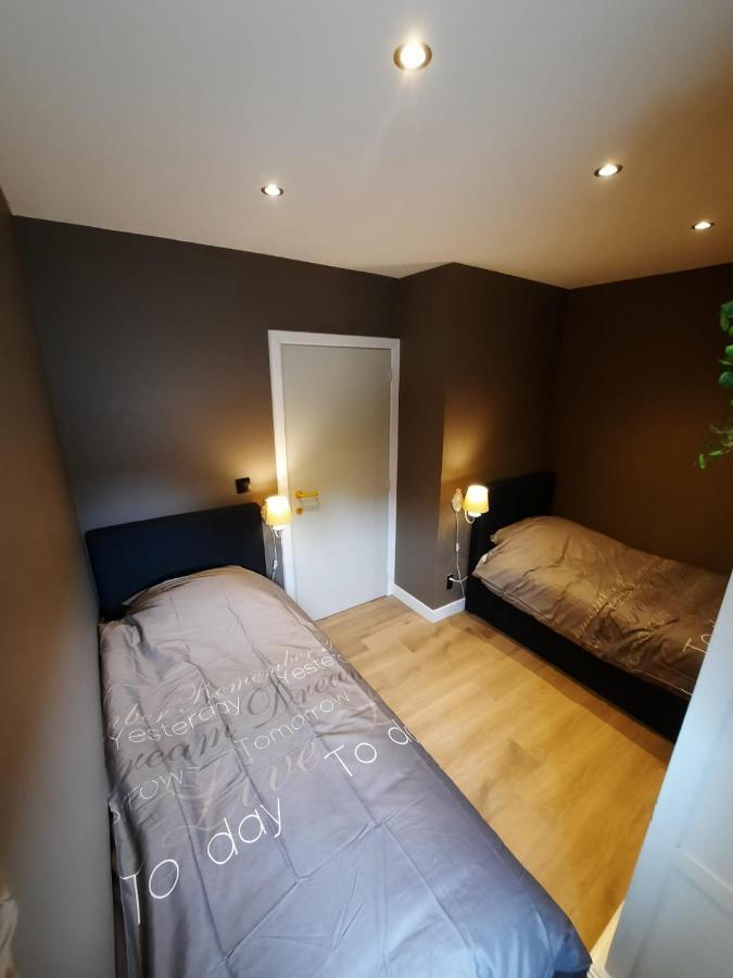 Guesthouse 66 Lommel Bagian luar foto