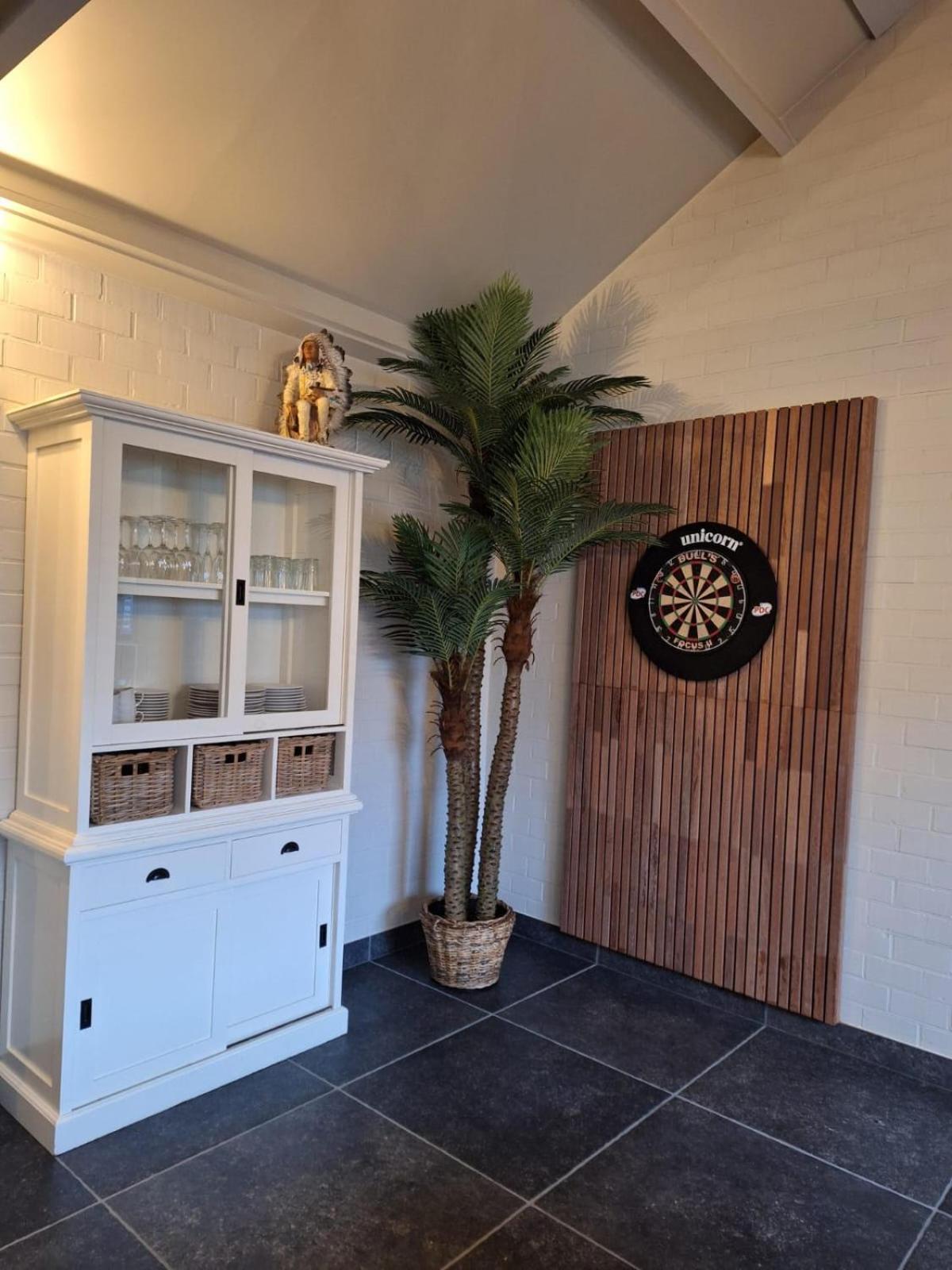 Guesthouse 66 Lommel Bagian luar foto